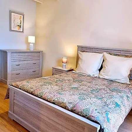 Hotell Fleurs De Vigne, Charentais Au Grand Coeur 5*