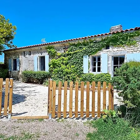 Fleurs De Vigne, Charentais Au Grand Coeur 5*