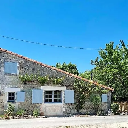 Hotell Fleurs De Vigne, Charentais Au Grand Coeur Segonzac (Charente)