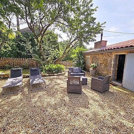 Hotell Fleurs De Vigne, Charentais Au Grand Coeur 5*